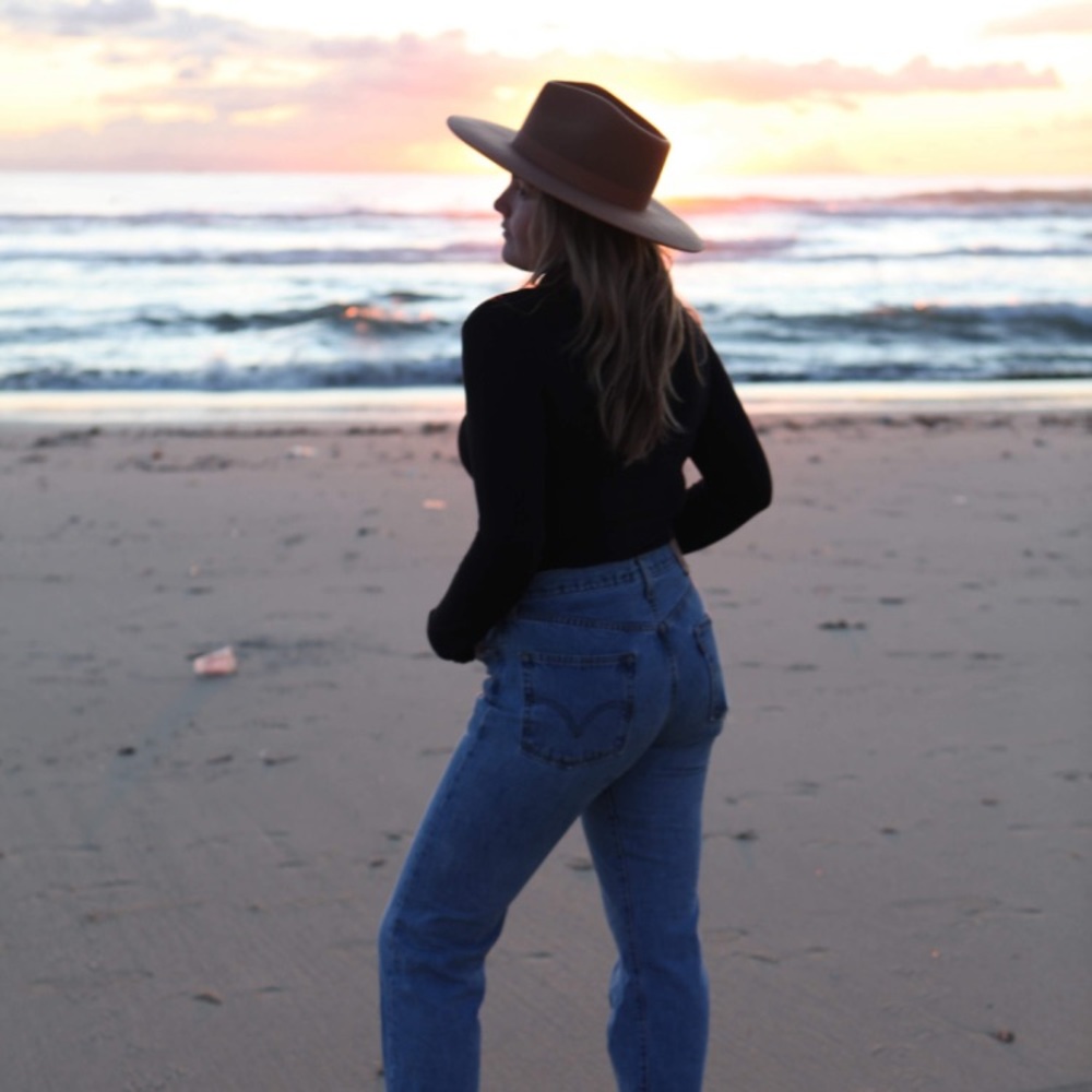 Meet your Posher, Scout